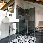 No Limit Bairro Alto Hostel