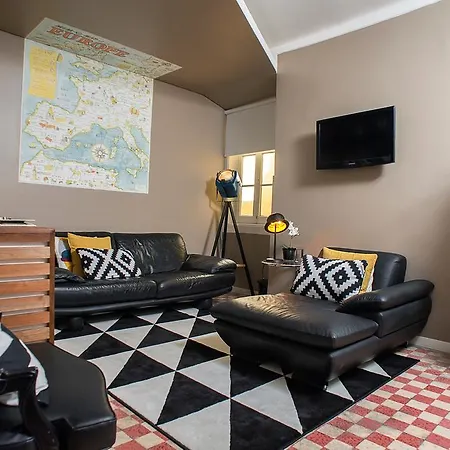 Hostal No Limit Bairro Alto *