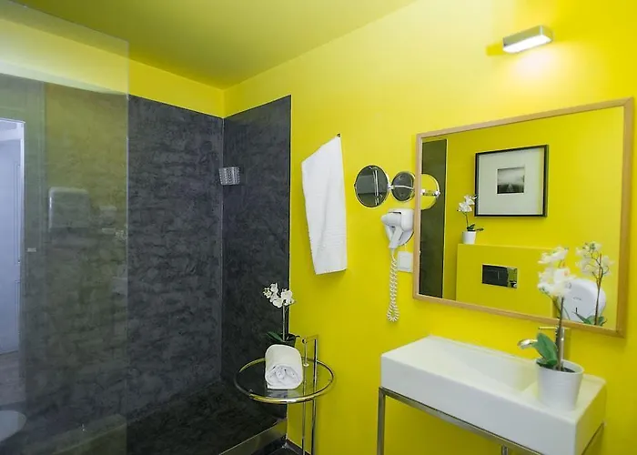 No Limit Bairro Alto Hostal