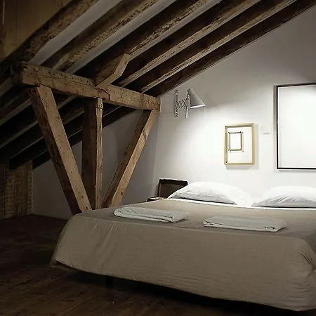 No Limit Bairro Alto بيت شباب *