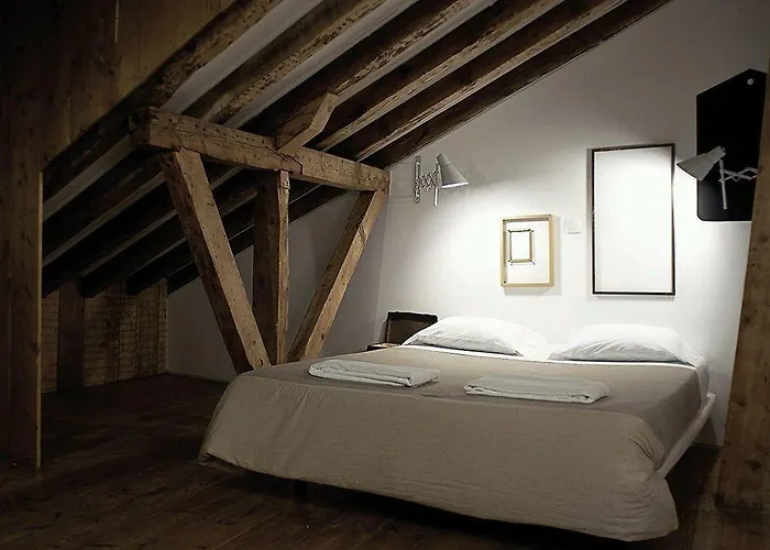 No Limit Bairro Alto Hostel *