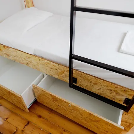 호스텔 No Limit Bairro Alto 리스본