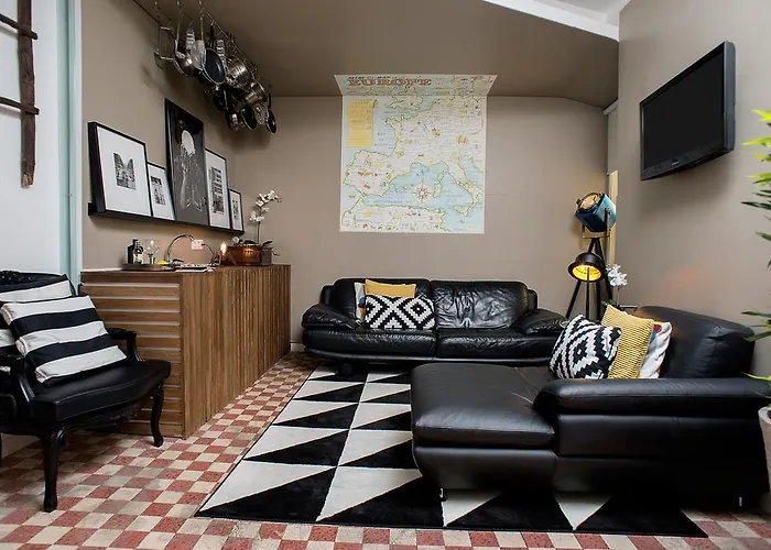 Hostal No Limit Bairro Alto *