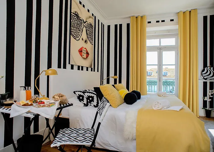 No Limit Bairro Alto Hostal *